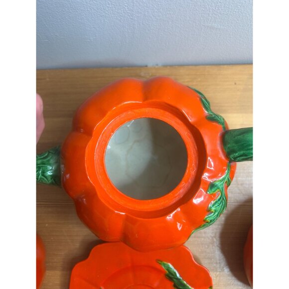 Vintage tea set ceramic tomatoe maruhon tea pot, sugar bowls and plate - Picture 5 of 8